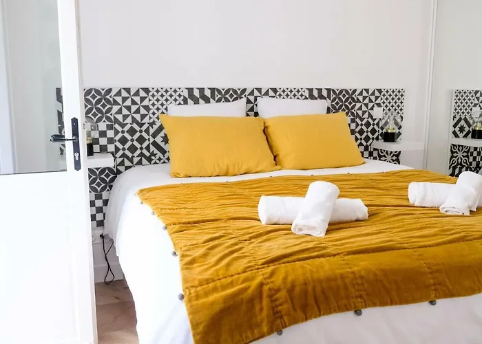 Hypercentre Charmant 2 Chambres Au Calme Avec Joli Patio Privatif