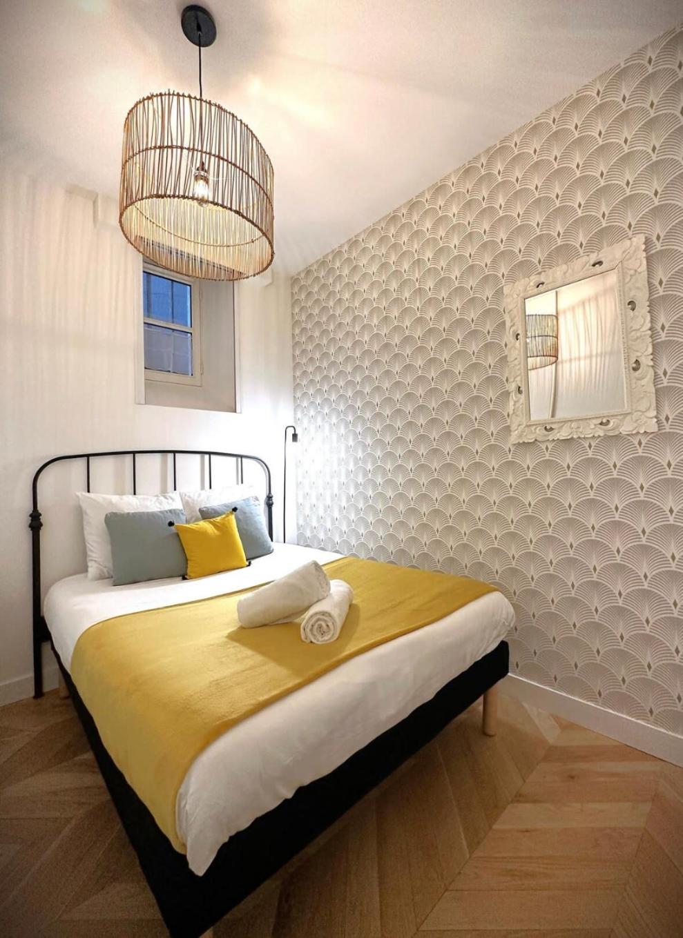 2 Chambres, Hyper-centre Avec Joli Patio * Nantes