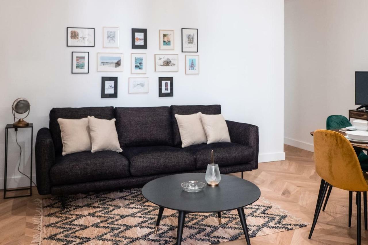 Apartment Hypercentre 2 Au Calme Avec Joli Patio Privatif Nantes